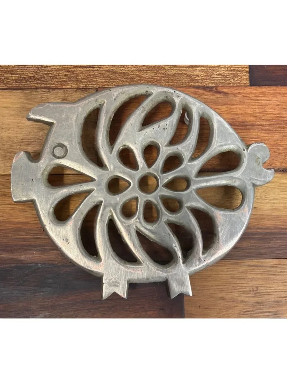 Vintage metal pig trivet, made in Taiwan, whimsical, country, farmhouse decor